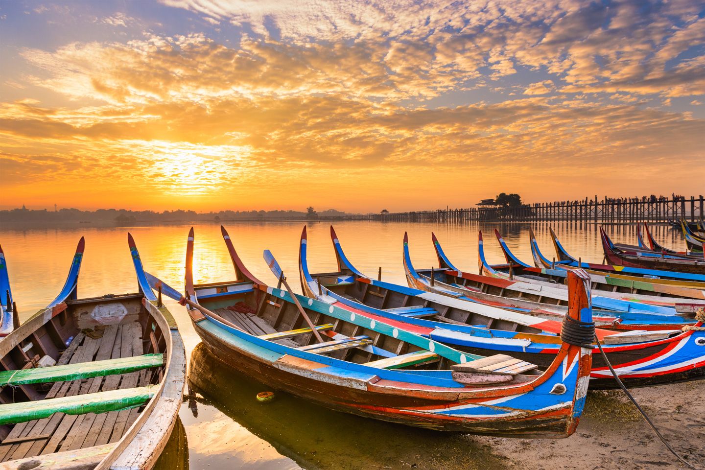 https://mdw-travel-data-us-east-1.s3.amazonaws.com/img/country/Myanmar/MAndine-Ferry-Jetty/img_03.jpg