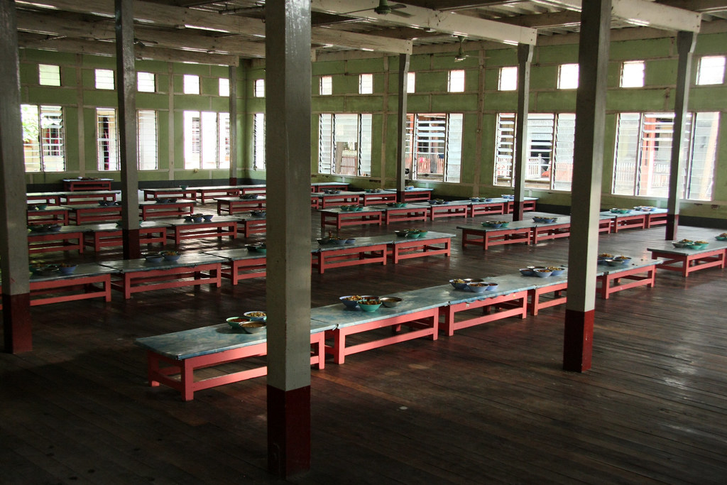 https://mdw-travel-data-us-east-1.s3.amazonaws.com/img/country/Myanmar/Maha-Ganayon-Kyaung/img_01.jpg