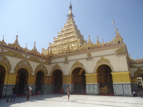 https://mdw-travel-data-us-east-1.s3.amazonaws.com/img/country/Myanmar/Maha-Muni-Pagoda--Mahamuni-Buddha-Temple/img_01.jpg
