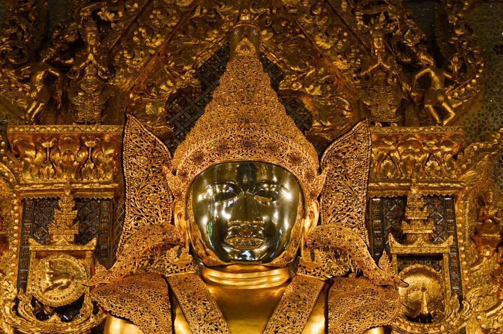 https://mdw-travel-data-us-east-1.s3.amazonaws.com/img/country/Myanmar/Mahamuni-Paya/img_02.jpg