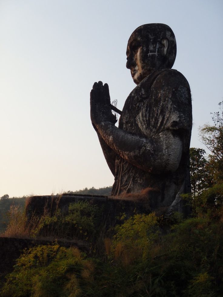 https://mdw-travel-data-us-east-1.s3.amazonaws.com/img/country/Myanmar/Mawlamyine-Zoo/img_00.jpg