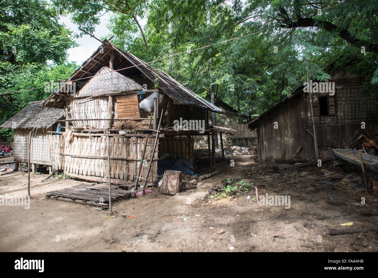 https://mdw-travel-data-us-east-1.s3.amazonaws.com/img/country/Myanmar/Myinkaba-Village/img_02.jpg