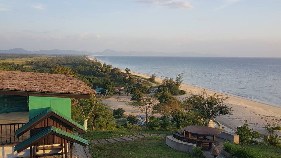 https://mdw-travel-data-us-east-1.s3.amazonaws.com/img/country/Myanmar/Nabule-Beach/img_03.jpg