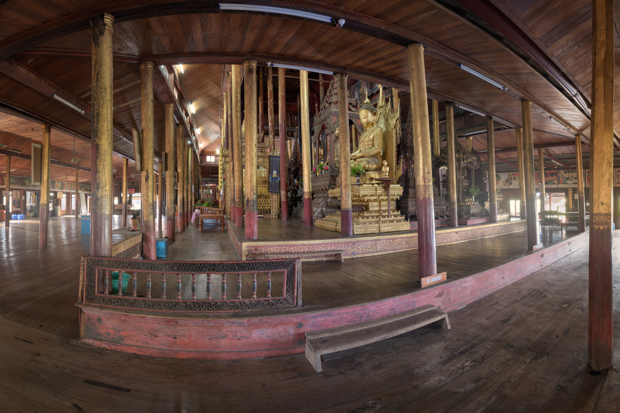 https://mdw-travel-data-us-east-1.s3.amazonaws.com/img/country/Myanmar/Nga-Phe-Kyaung-Monastery/img_00.jpg