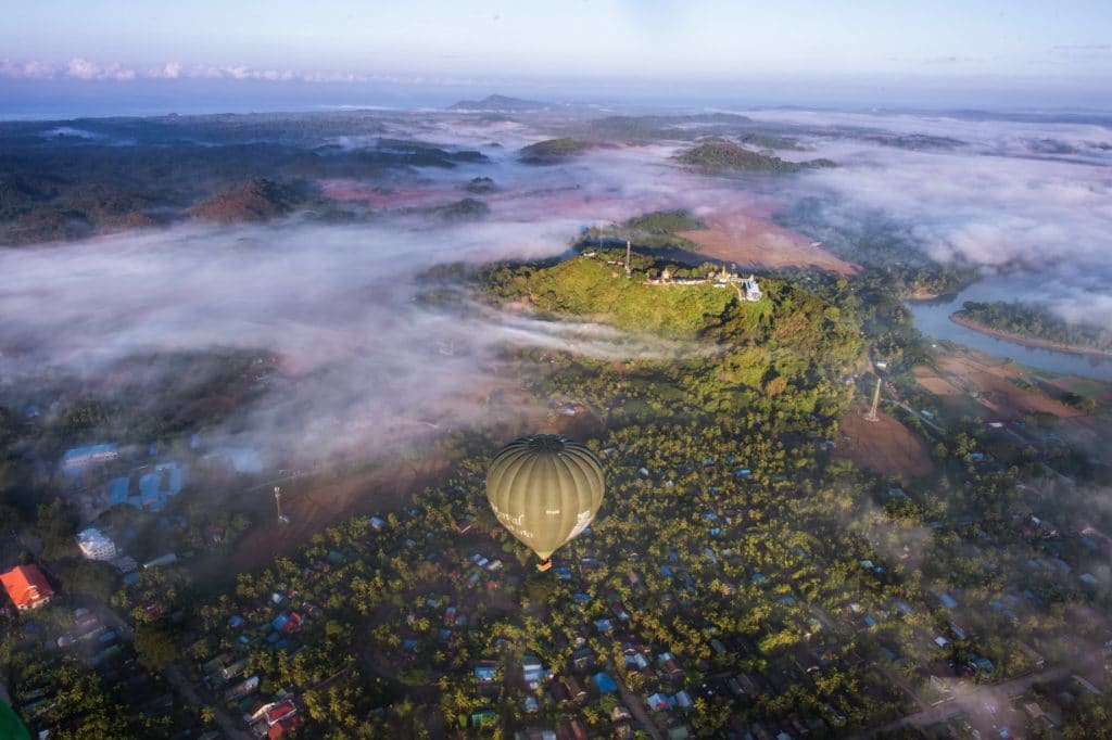 https://mdw-travel-data-us-east-1.s3.amazonaws.com/img/country/Myanmar/Ngapali-Golf-Club/img_02.jpg