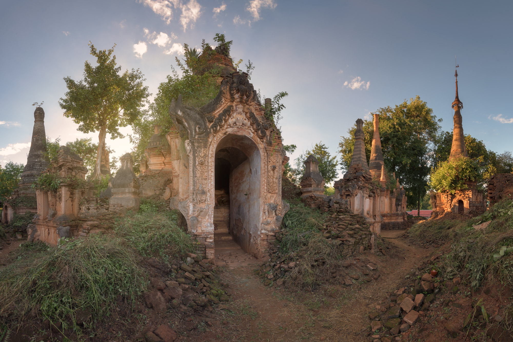 https://mdw-travel-data-us-east-1.s3.amazonaws.com/img/country/Myanmar/Nyaung-Ohak/img_02.jpg