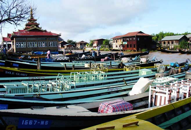 https://mdw-travel-data-us-east-1.s3.amazonaws.com/img/country/Myanmar/Nyaung-Shwe-Market/img_01.jpg