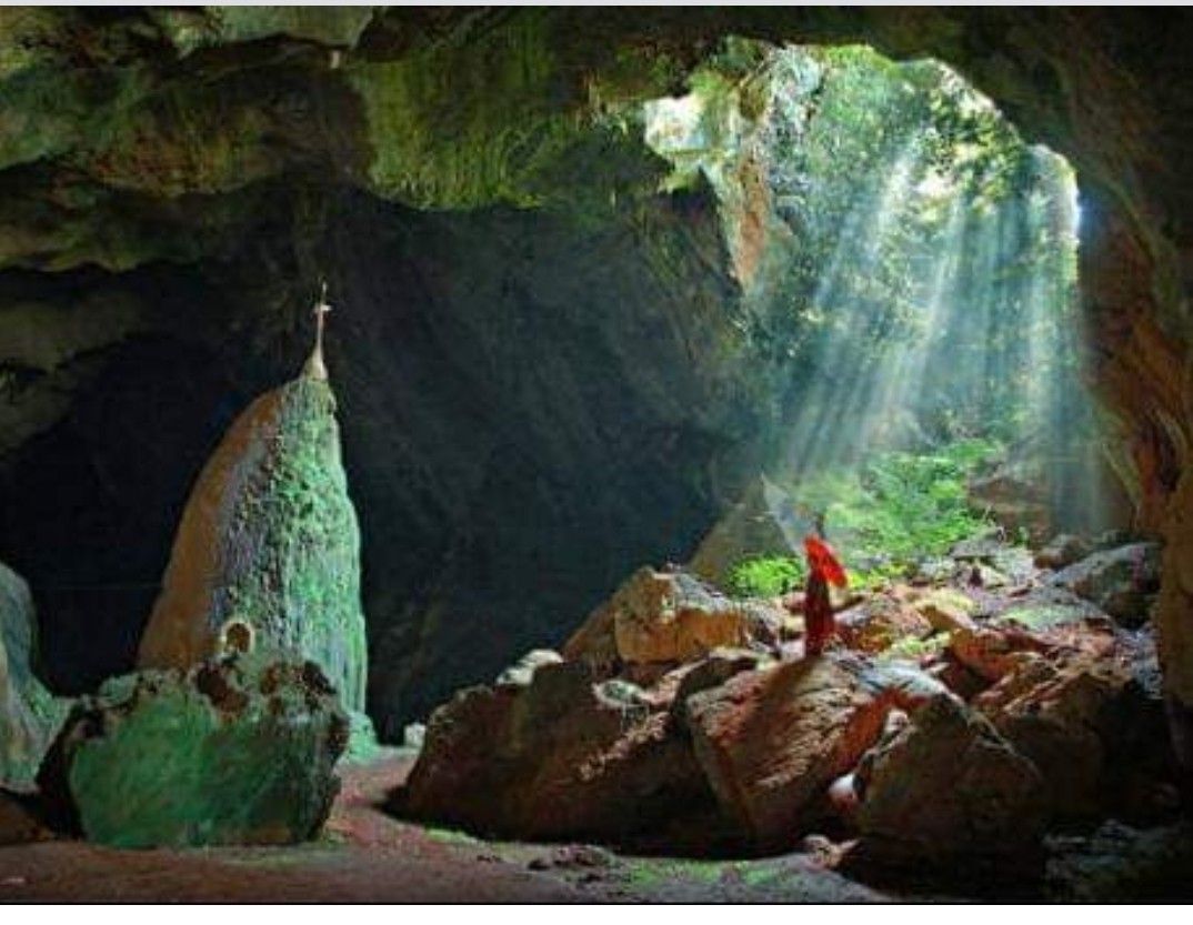 https://mdw-travel-data-us-east-1.s3.amazonaws.com/img/country/Myanmar/Pan-Pet-Cave/img_03.jpg