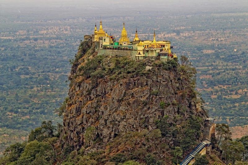https://mdw-travel-data-us-east-1.s3.amazonaws.com/img/country/Myanmar/Popa-Taungkalat-Monastery/img_01.jpg
