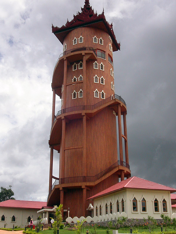 https://mdw-travel-data-us-east-1.s3.amazonaws.com/img/country/Myanmar/Pyin-Oo-Lwin-Purcell-Tower/img_00.jpg