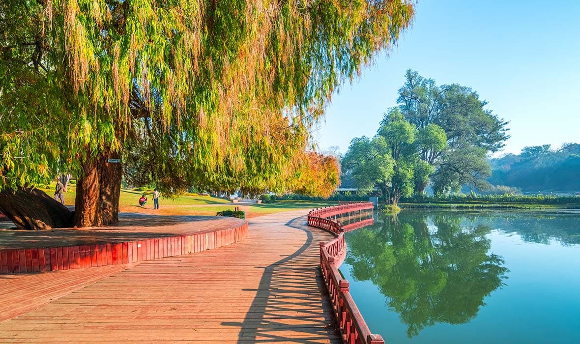 https://mdw-travel-data-us-east-1.s3.amazonaws.com/img/country/Myanmar/Pyin-Oo-Lwin-View-Point-Hill/img_00.jpg