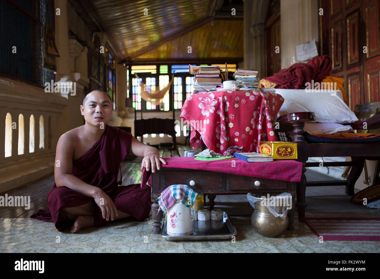https://mdw-travel-data-us-east-1.s3.amazonaws.com/img/country/Myanmar/Queen-Seindons-Monastery/img_00.jpg
