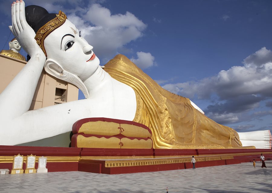 https://mdw-travel-data-us-east-1.s3.amazonaws.com/img/country/Myanmar/Reclining-Buddha/img_00.jpg