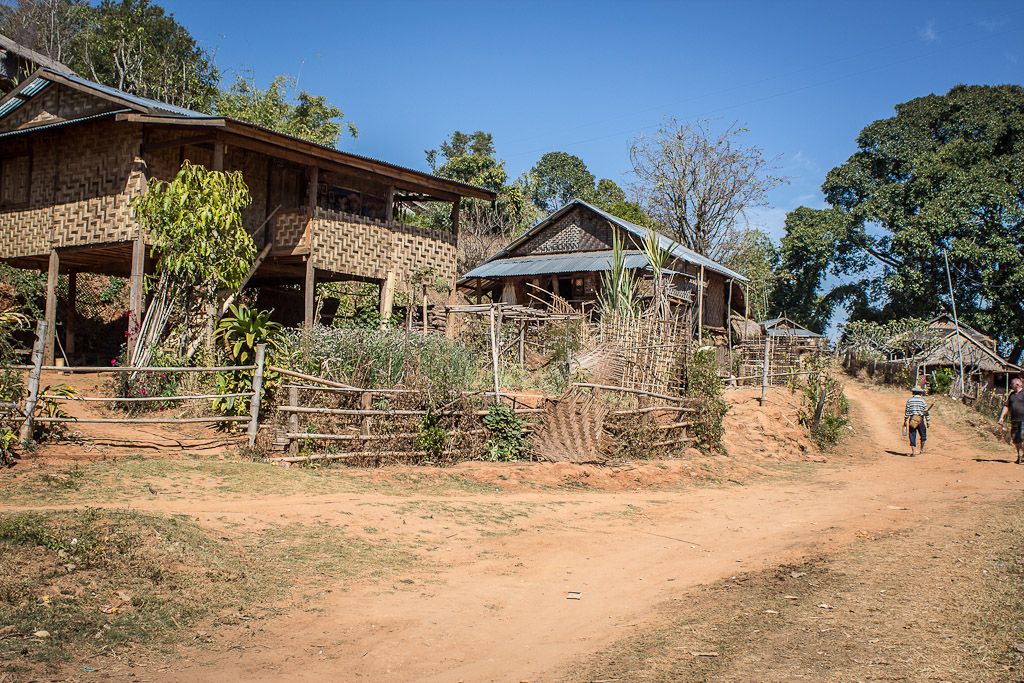 https://mdw-travel-data-us-east-1.s3.amazonaws.com/img/country/Myanmar/Shadaw-Village/img_03.jpg
