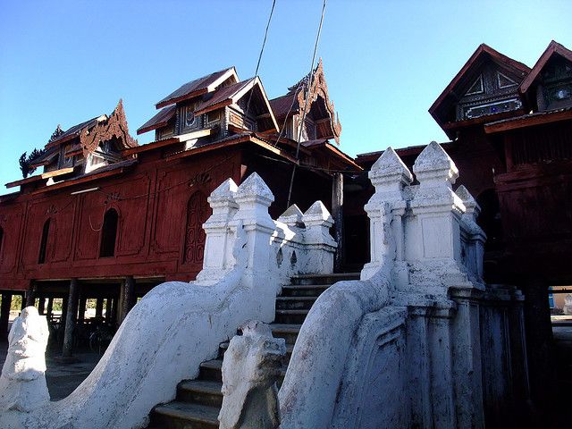 https://mdw-travel-data-us-east-1.s3.amazonaws.com/img/country/Myanmar/Shwe-Yaunghwe-Kyaung/img_02.jpg