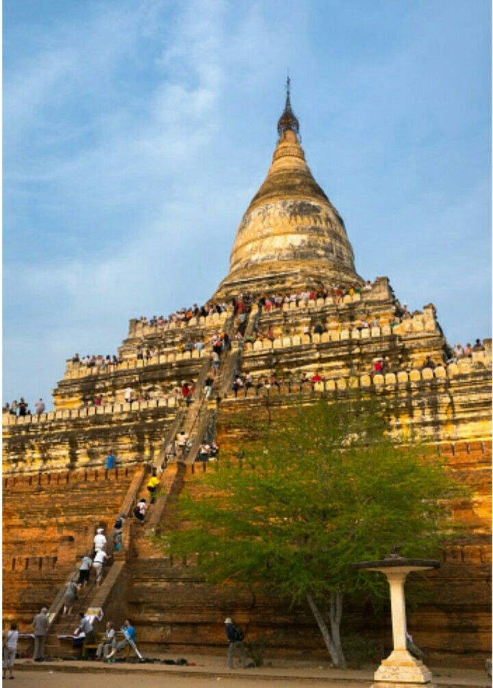 https://mdw-travel-data-us-east-1.s3.amazonaws.com/img/country/Myanmar/Shwesandaw-Pagoda/img_02.jpg