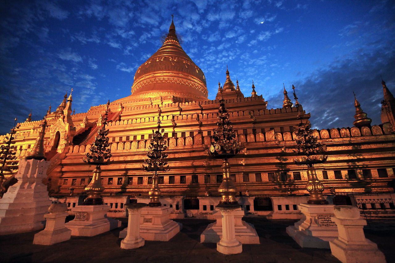 https://mdw-travel-data-us-east-1.s3.amazonaws.com/img/country/Myanmar/Shwezigon-Pagoda/img_03.jpg