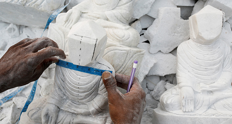 https://mdw-travel-data-us-east-1.s3.amazonaws.com/img/country/Myanmar/Soft-Stone-Carving/img_02.jpg