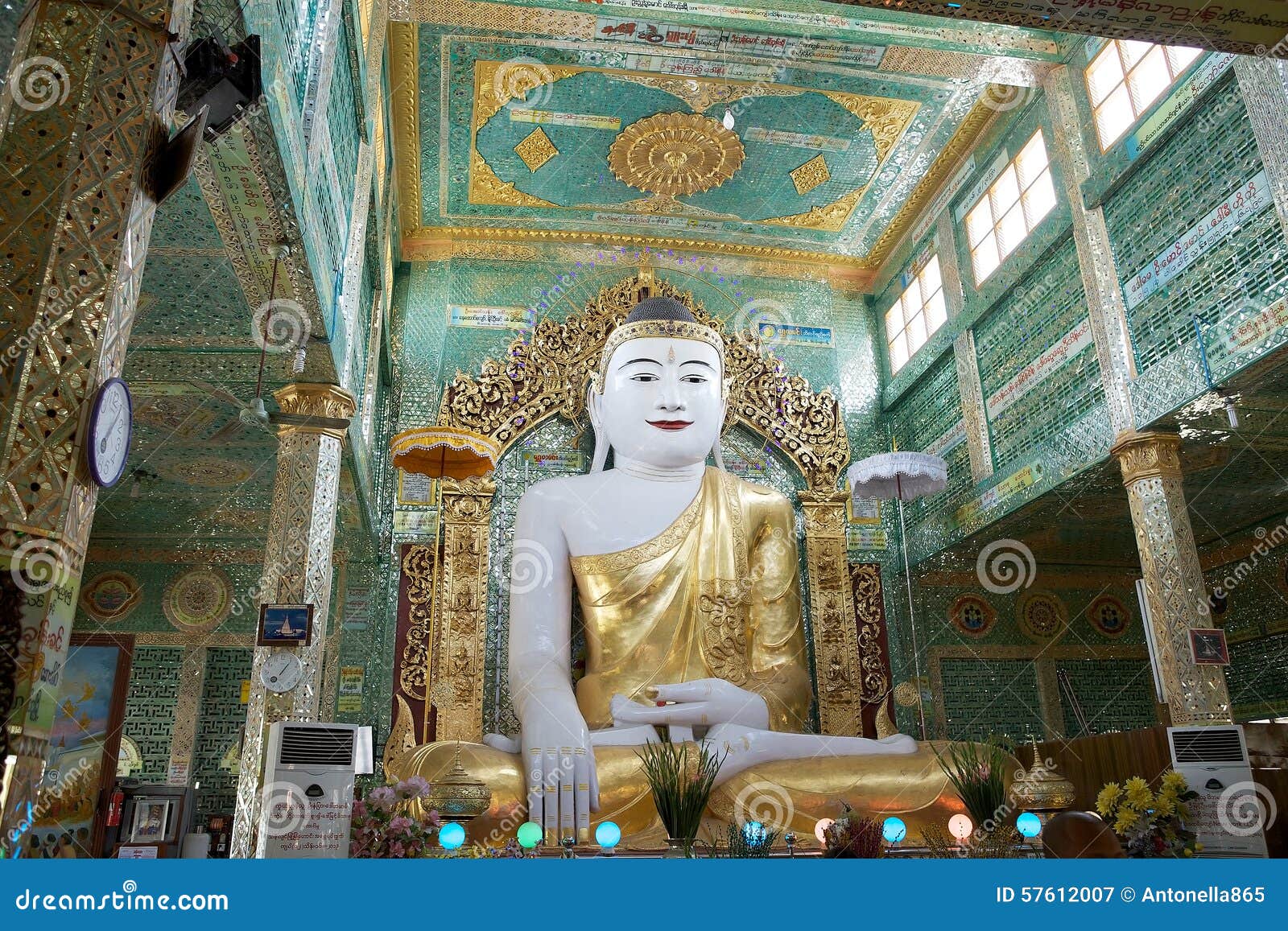https://mdw-travel-data-us-east-1.s3.amazonaws.com/img/country/Myanmar/Sone-Oo-Pone-Nya-Shin-Pagoda/img_03.jpg