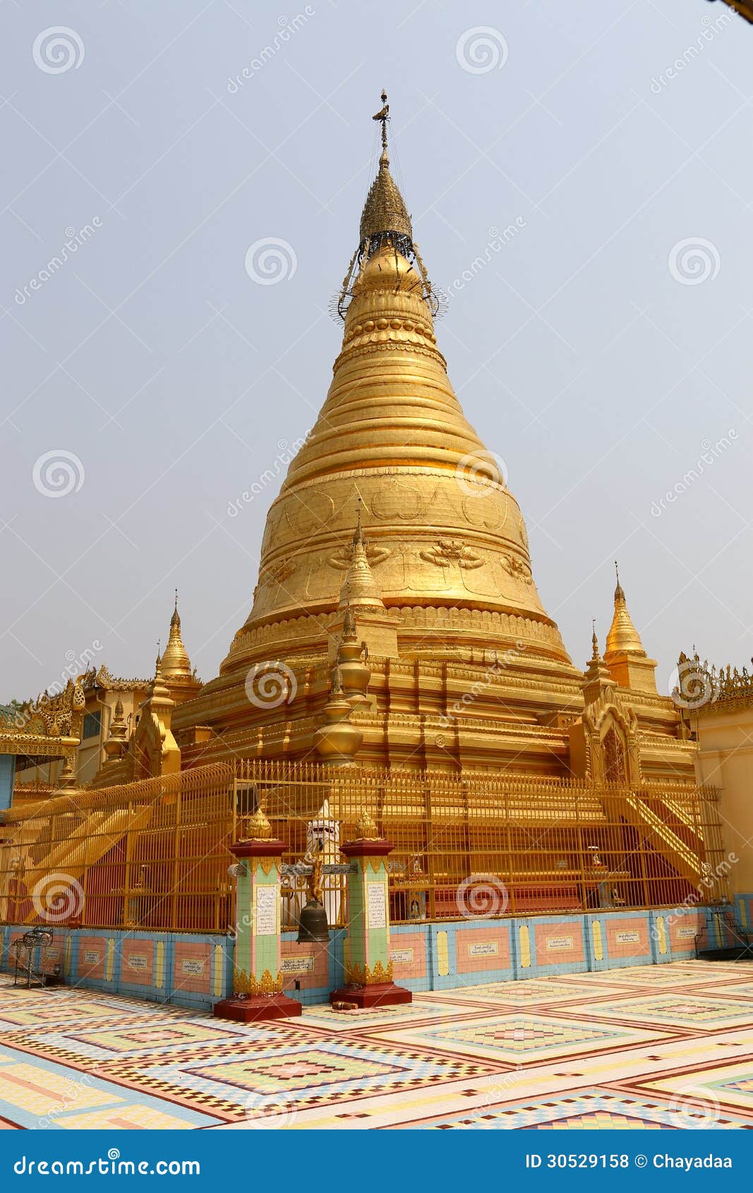 https://mdw-travel-data-us-east-1.s3.amazonaws.com/img/country/Myanmar/Soon-U-Ponya-Shin-Monastery/img_02.jpg