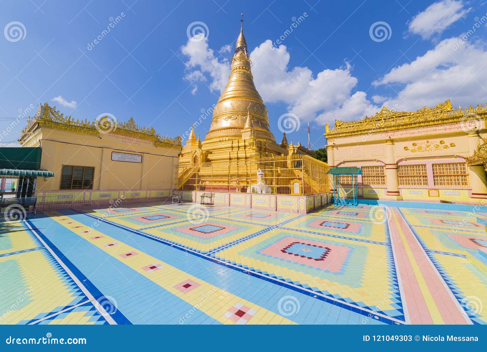 https://mdw-travel-data-us-east-1.s3.amazonaws.com/img/country/Myanmar/Soon-U-Ponya-Shin-Pagoda/img_00.jpg
