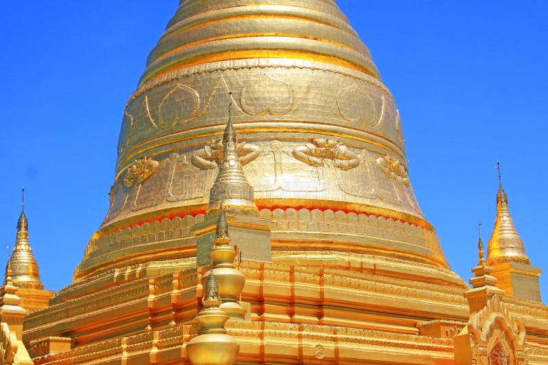 https://mdw-travel-data-us-east-1.s3.amazonaws.com/img/country/Myanmar/Sun-Oo-Pon-Nya-Shin-Pagoda/img_01.jpg