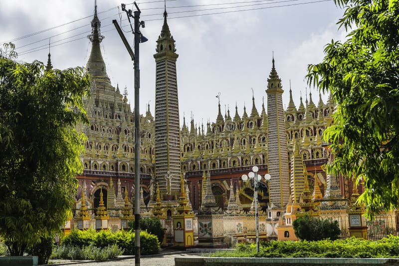 https://mdw-travel-data-us-east-1.s3.amazonaws.com/img/country/Myanmar/Thambuddhei-Paya/img_01.jpg