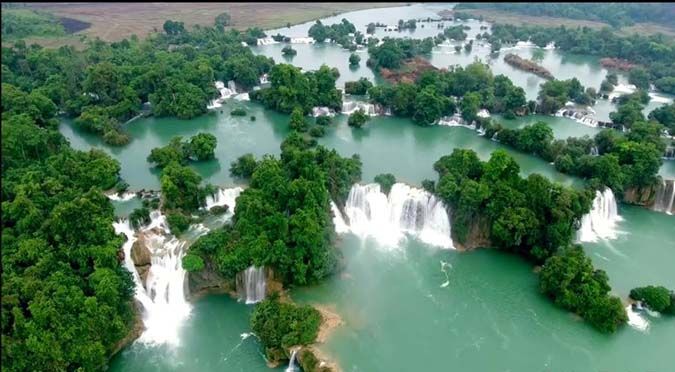 https://mdw-travel-data-us-east-1.s3.amazonaws.com/img/country/Myanmar/Thayawthadangyi-Waterfall/img_01.jpg