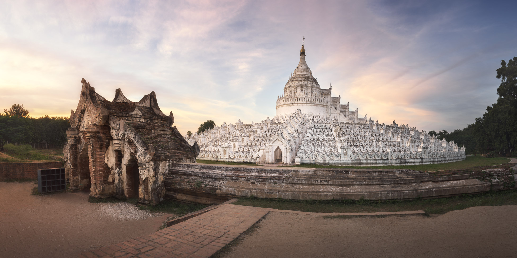 https://mdw-travel-data-us-east-1.s3.amazonaws.com/img/country/Myanmar/Thein-Taung-Pagoda/img_00.jpg