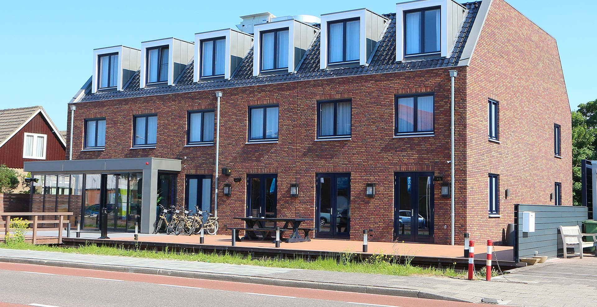 https://mdw-travel-data-us-east-1.s3.amazonaws.com/img/country/Netherlands/Amsterdam-Forest-Hotel/img_03.jpg