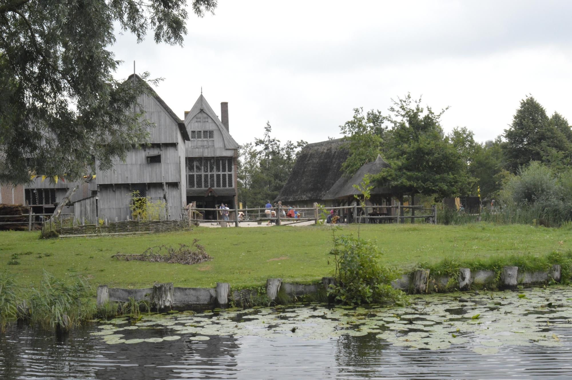 https://mdw-travel-data-us-east-1.s3.amazonaws.com/img/country/Netherlands/Archeon-Historical-Theme-Park/img_01.jpg