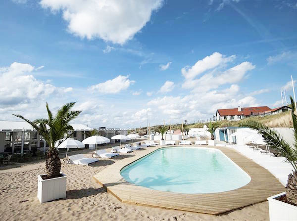 https://mdw-travel-data-us-east-1.s3.amazonaws.com/img/country/Netherlands/Beachclub-Far-Out/img_03.jpg