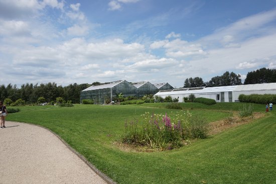 https://mdw-travel-data-us-east-1.s3.amazonaws.com/img/country/Netherlands/Botanic-Gardens-Utrecht/img_01.jpg