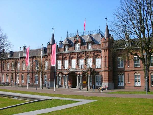 https://mdw-travel-data-us-east-1.s3.amazonaws.com/img/country/Netherlands/Bredas-Museum/img_03.jpg