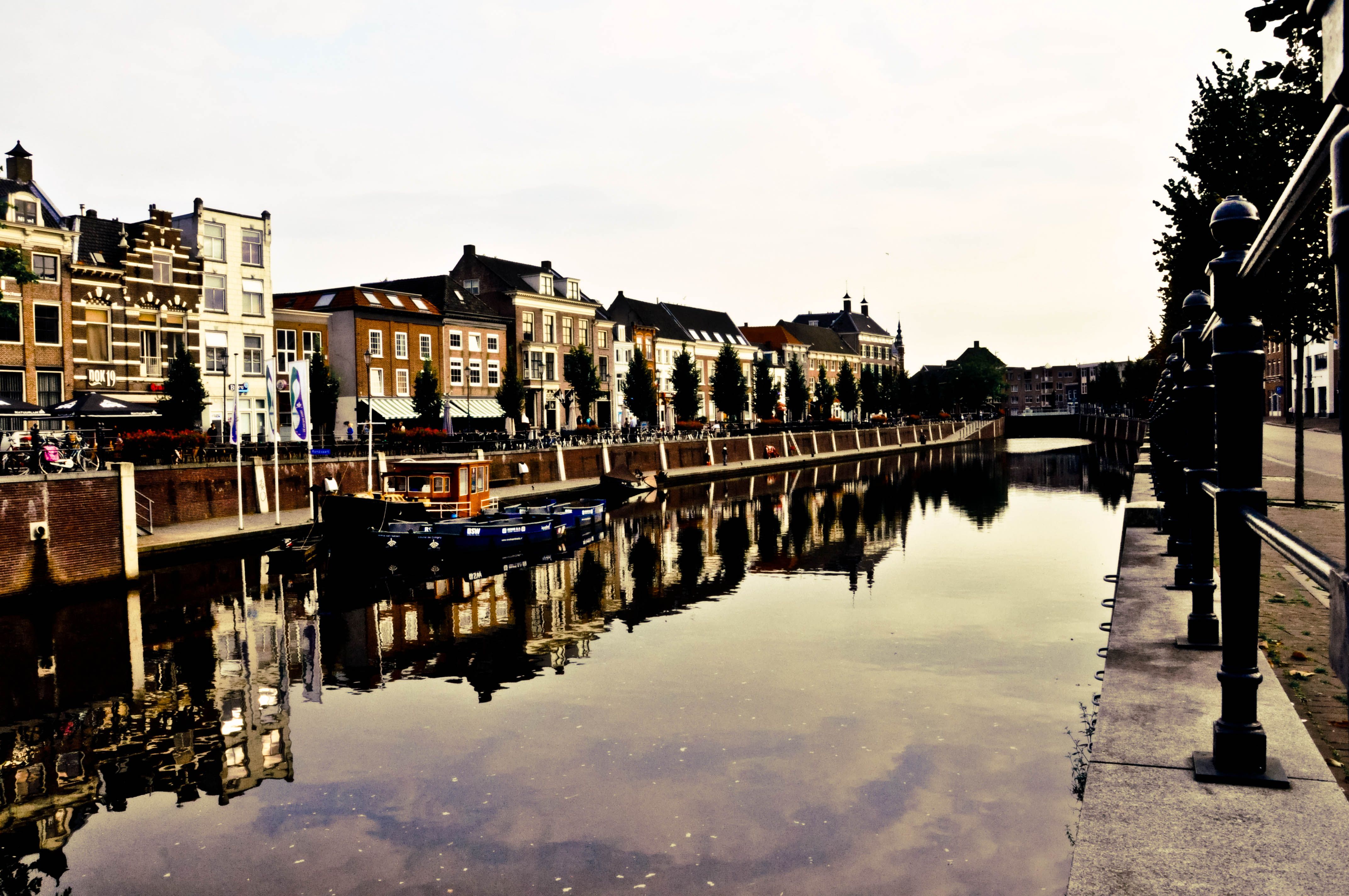 https://mdw-travel-data-us-east-1.s3.amazonaws.com/img/country/Netherlands/Bredas-Slotjes/img_02.jpg