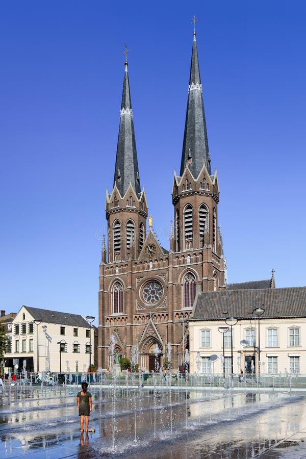 https://mdw-travel-data-us-east-1.s3.amazonaws.com/img/country/Netherlands/Church-of-St-Joseph/img_02.jpg