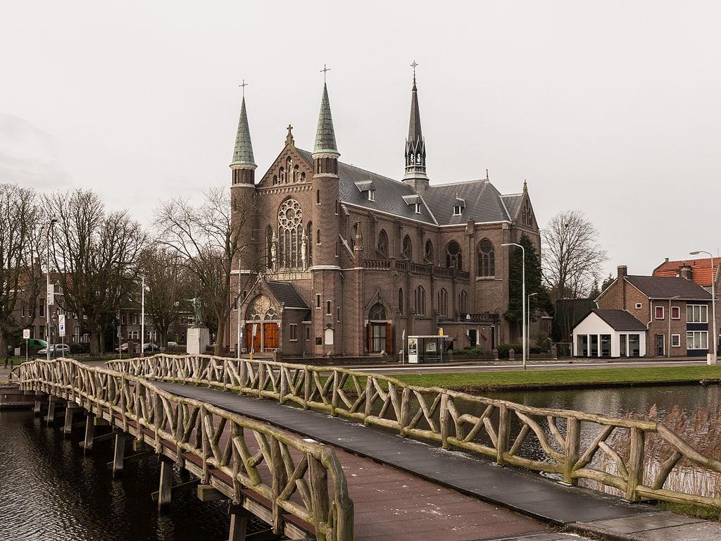 https://mdw-travel-data-us-east-1.s3.amazonaws.com/img/country/Netherlands/Church-of-St-Joseph/img_03.jpg