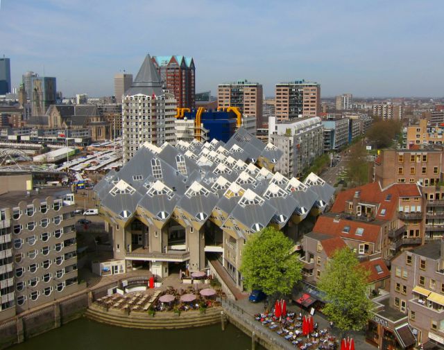 https://mdw-travel-data-us-east-1.s3.amazonaws.com/img/country/Netherlands/Cube-Houses/img_02.jpg