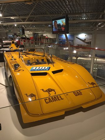 https://mdw-travel-data-us-east-1.s3.amazonaws.com/img/country/Netherlands/DAF-Museum-Factory-1/img_02.jpg