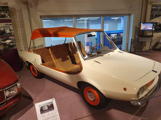 https://mdw-travel-data-us-east-1.s3.amazonaws.com/img/country/Netherlands/DAF-Museum-Factory-6/img_00.jpg