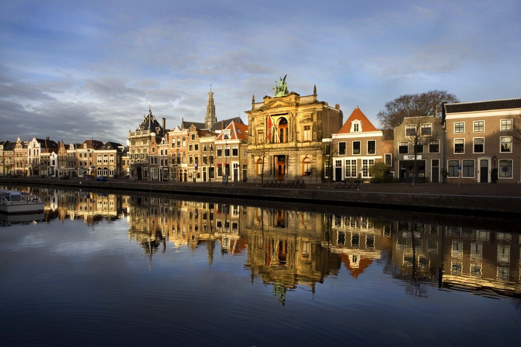 https://mdw-travel-data-us-east-1.s3.amazonaws.com/img/country/Netherlands/De-Hallen-Haarlem/img_01.jpg