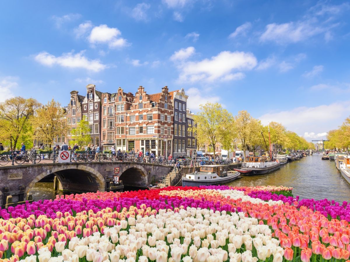 https://mdw-travel-data-us-east-1.s3.amazonaws.com/img/country/Netherlands/De-Spaanse-Schans/img_00.jpg