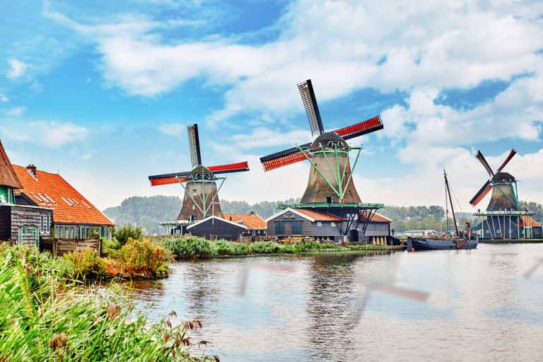 https://mdw-travel-data-us-east-1.s3.amazonaws.com/img/country/Netherlands/De-Spaanse-Schans/img_03.jpg