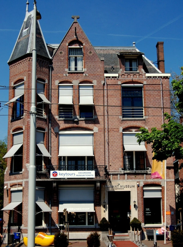 https://mdw-travel-data-us-east-1.s3.amazonaws.com/img/country/Netherlands/Diamond-Museum-Amsterdam/img_03.jpg