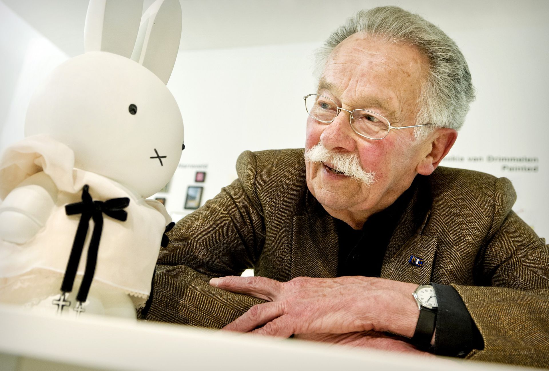 https://mdw-travel-data-us-east-1.s3.amazonaws.com/img/country/Netherlands/Dick-Bruna-House/img_00.jpg