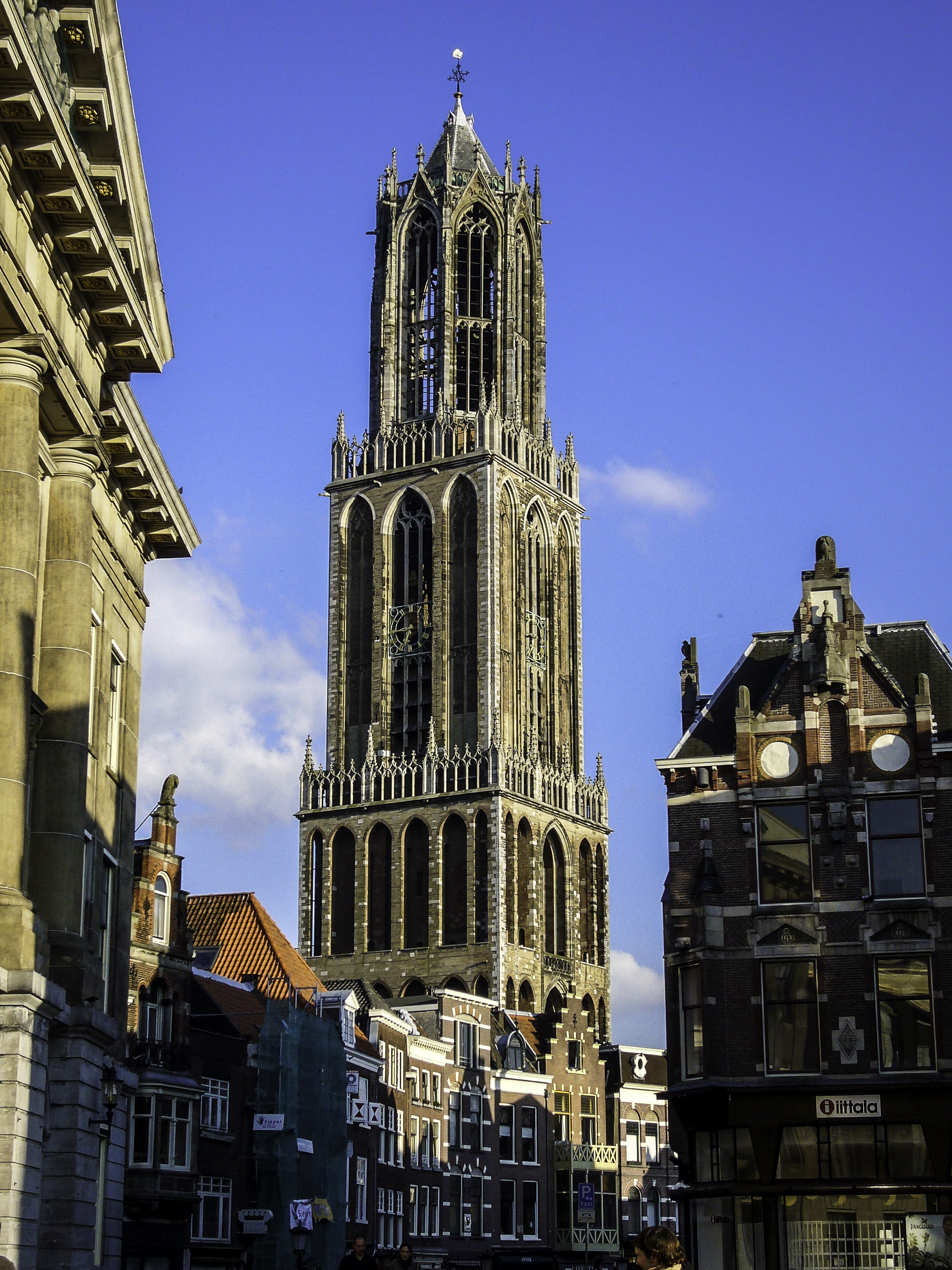 https://mdw-travel-data-us-east-1.s3.amazonaws.com/img/country/Netherlands/Dom-Tower/img_00.jpg