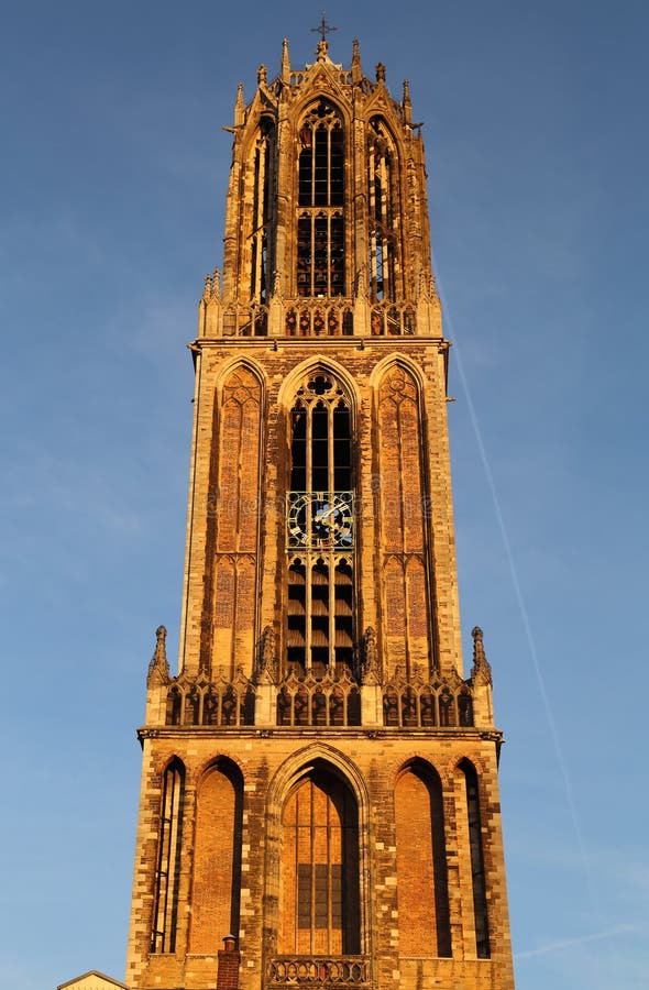 https://mdw-travel-data-us-east-1.s3.amazonaws.com/img/country/Netherlands/Dom-Tower/img_03.jpg