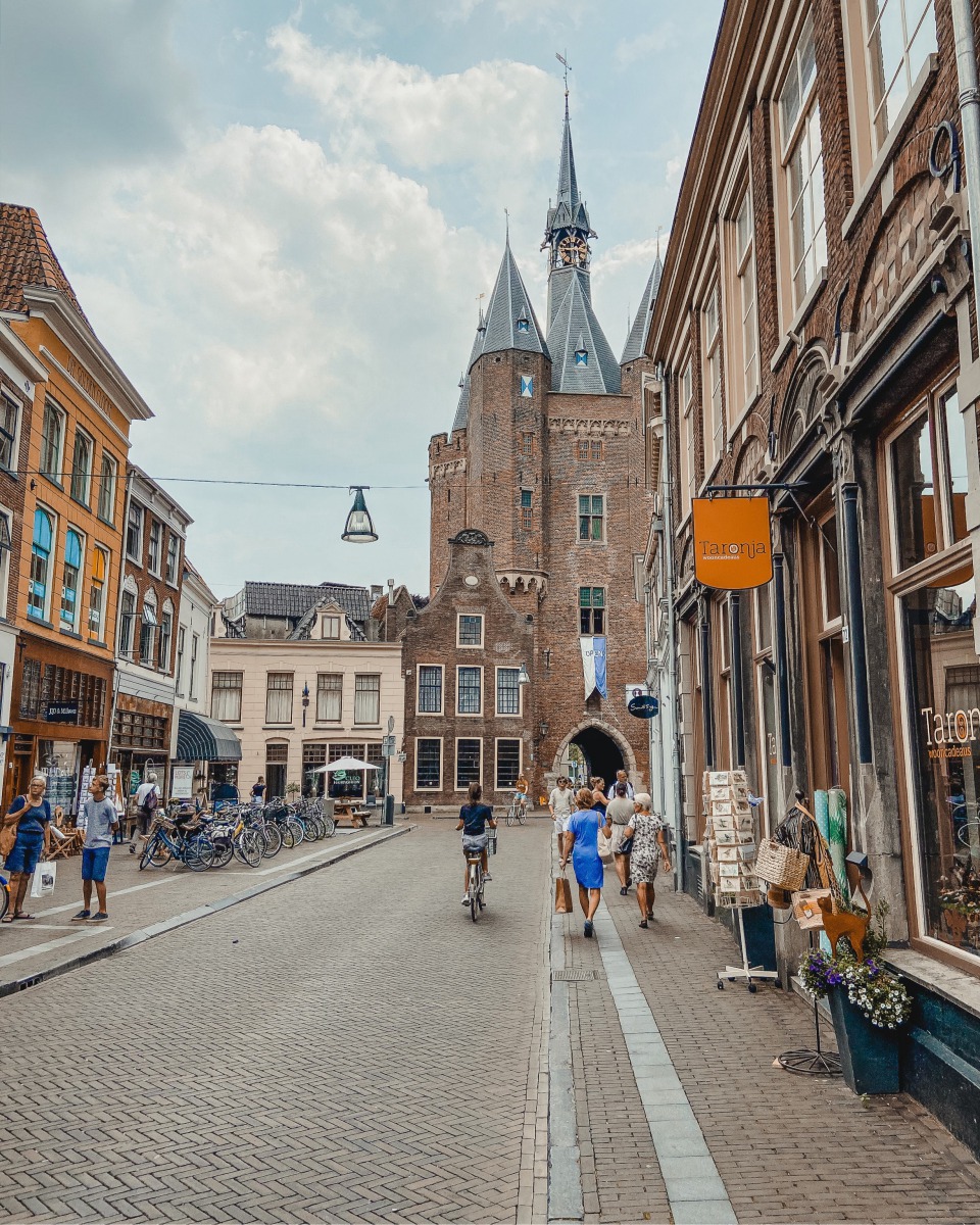 https://mdw-travel-data-us-east-1.s3.amazonaws.com/img/country/Netherlands/Ecodrome-Zwolle/img_02.jpg