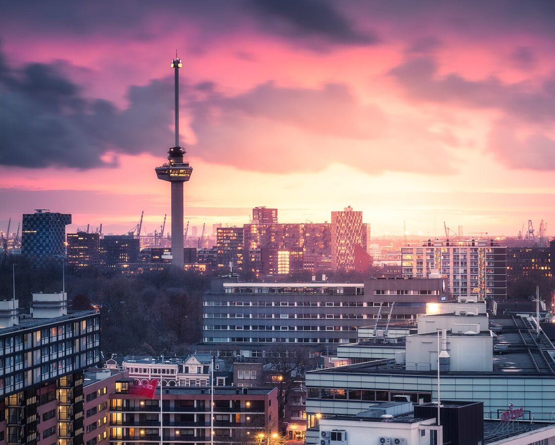 https://mdw-travel-data-us-east-1.s3.amazonaws.com/img/country/Netherlands/Euromast/img_03.jpg