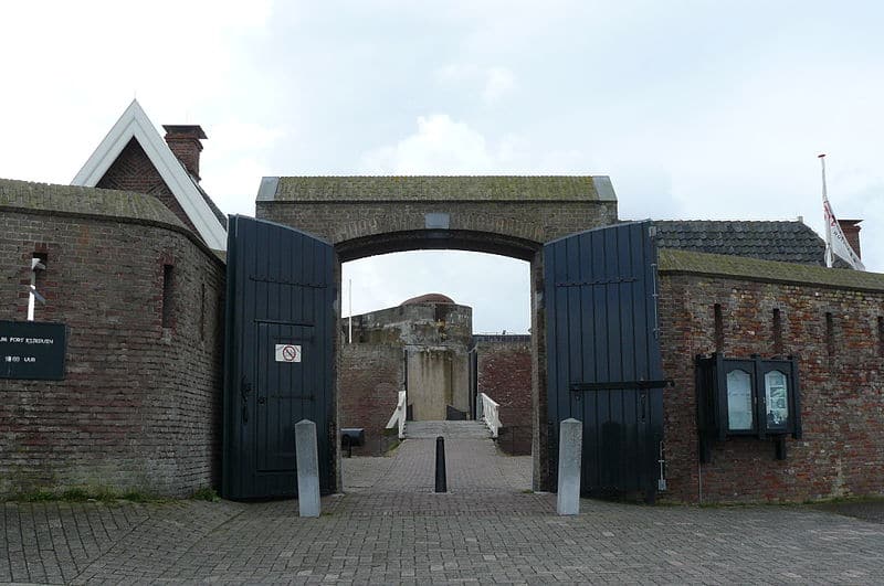 https://mdw-travel-data-us-east-1.s3.amazonaws.com/img/country/Netherlands/Fort-Kijkduin/img_01.jpg